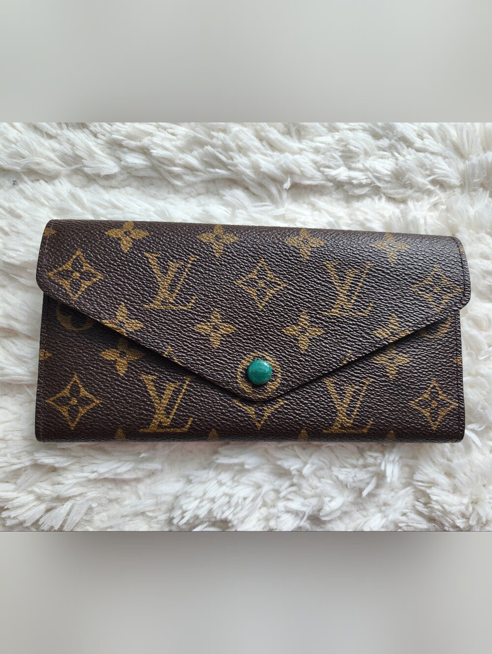 Louis Vuitton Sara Wallet